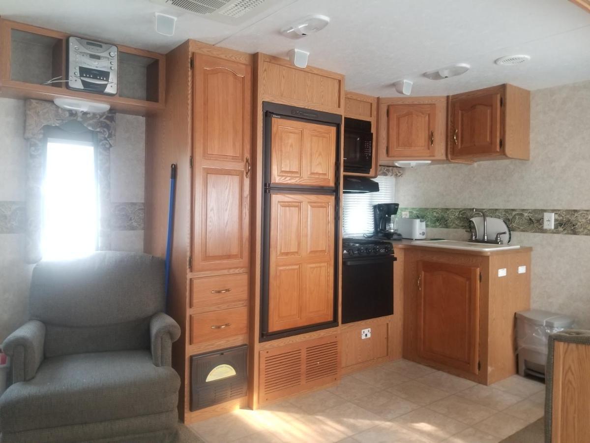 Noah'S Ark Campground Revelstoke Exterior foto