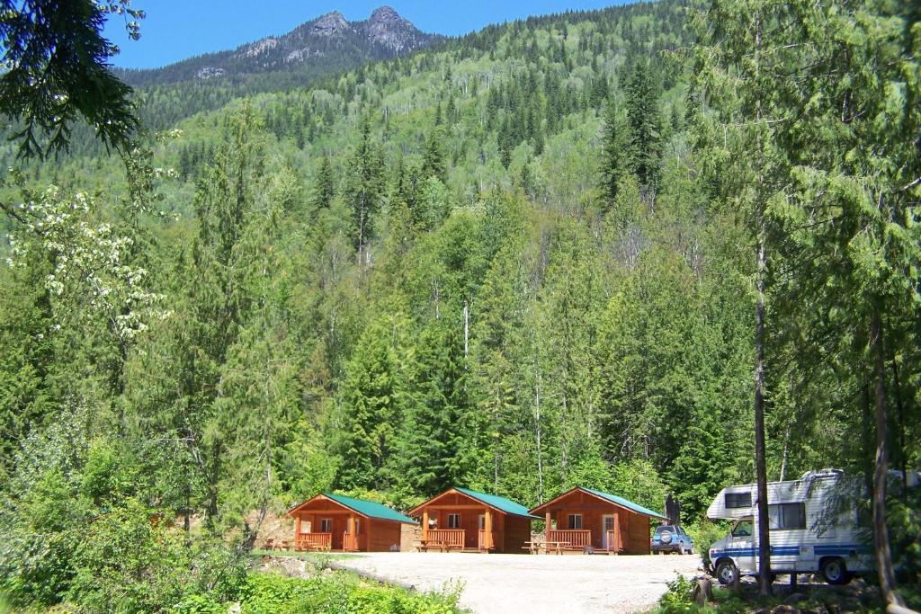 Noah'S Ark Campground Revelstoke Habitación foto