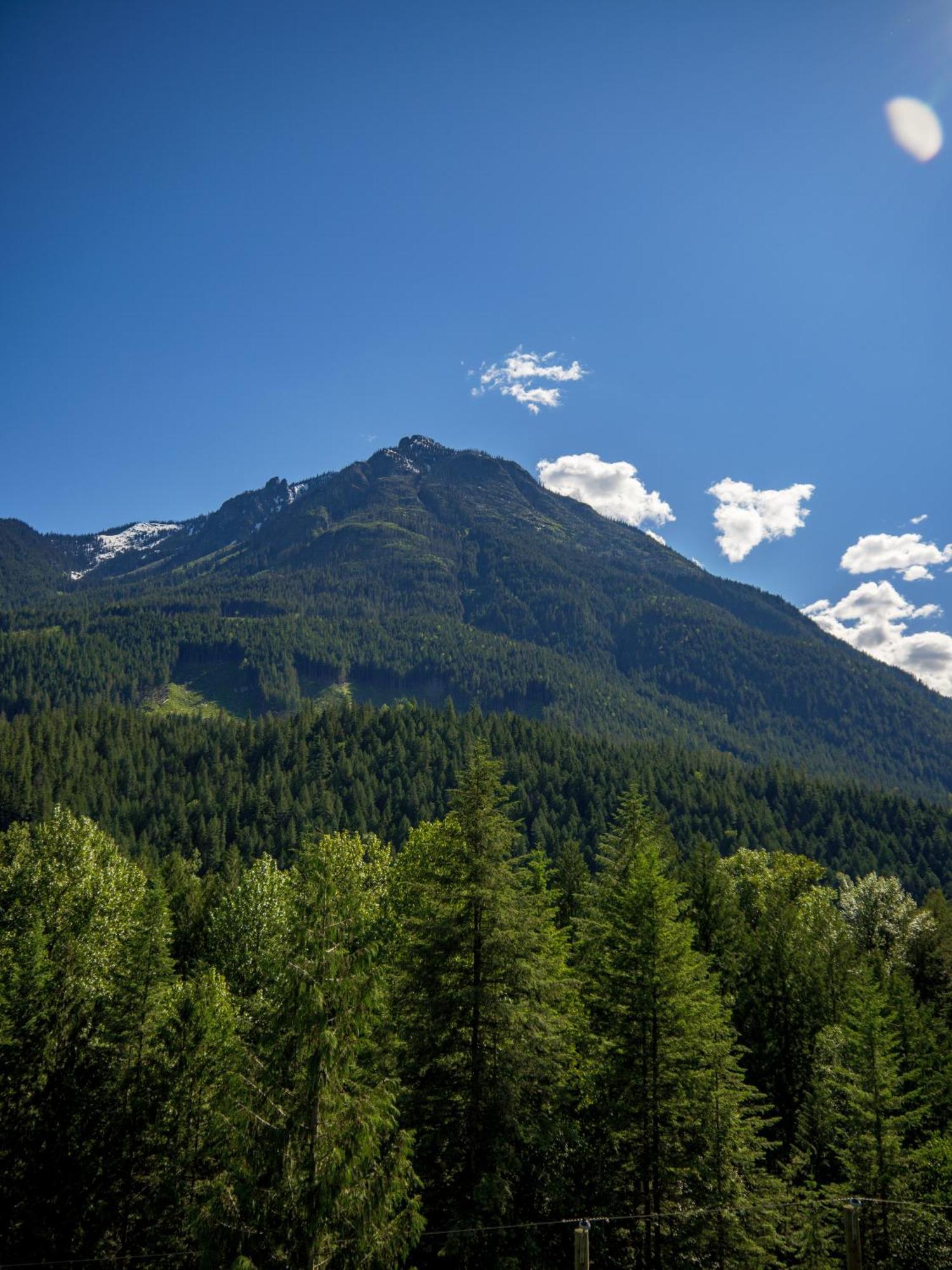Noah'S Ark Campground Revelstoke Exterior foto